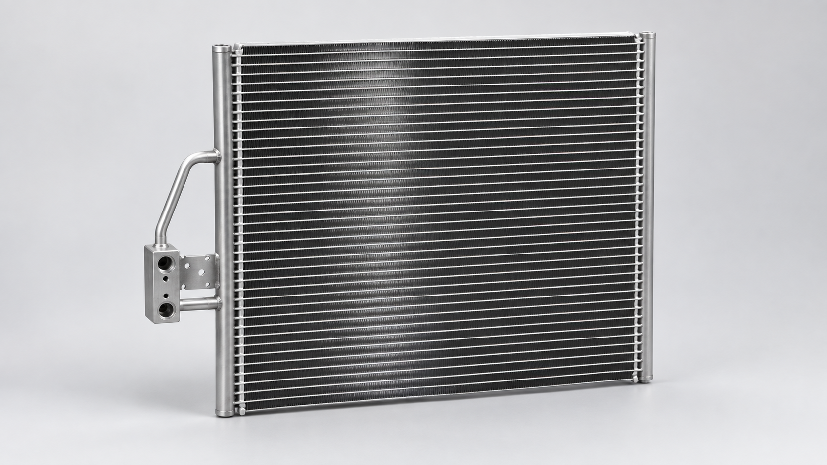 Aluminum A/C condenser reference for OE 64538378438 and BMW 5-Series E39