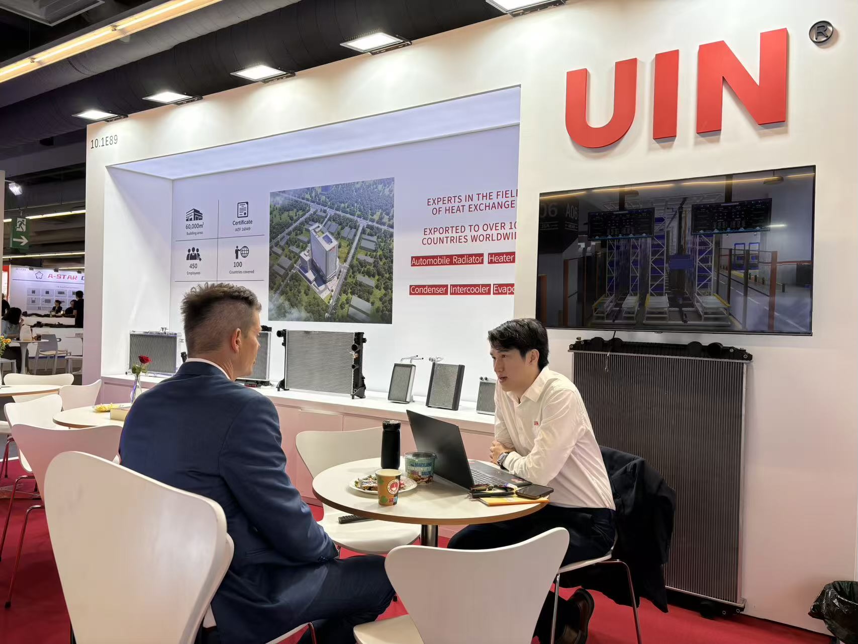 Customer meeting at the UIN stand during Automechanika Frankfurt 2026