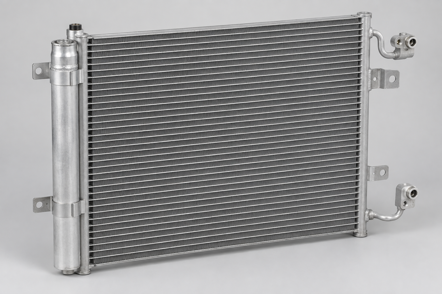 Natural aluminum A/C condenser for Ford Focus III and C-MAX, OE 1684204